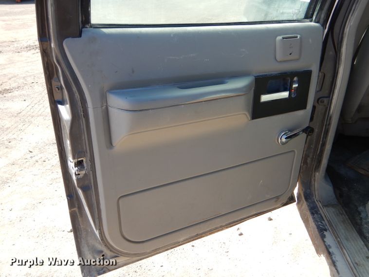 image for item DH6159 1993 Chevrolet Suburban K2500 SUV