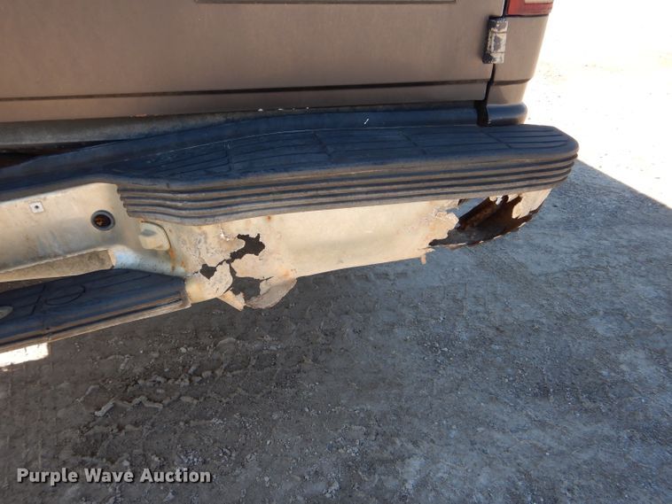 image for item DH6159 1993 Chevrolet Suburban K2500 SUV