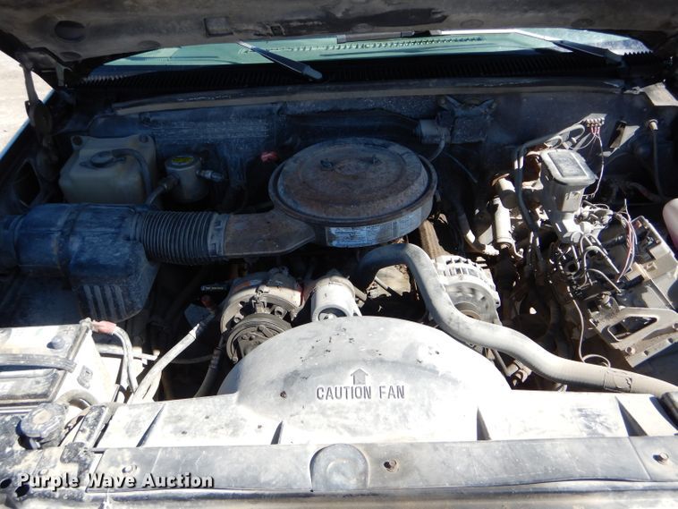 image for item DH6159 1993 Chevrolet Suburban K2500 SUV