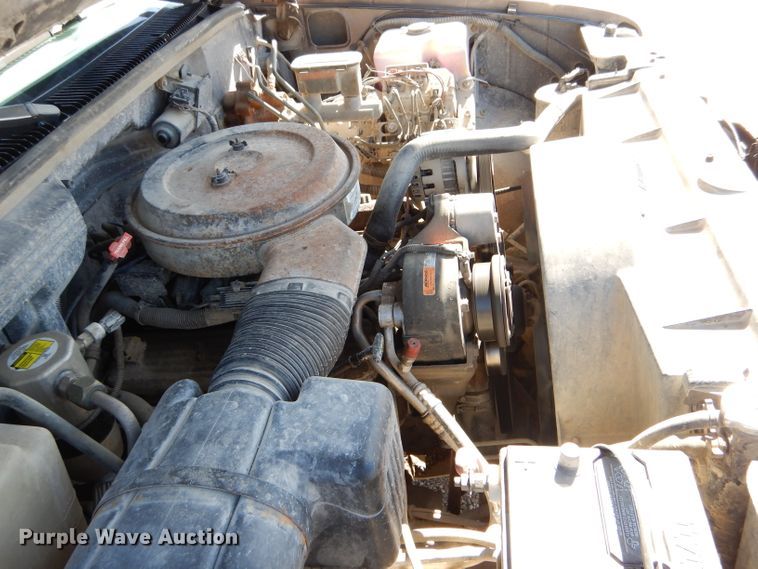 image for item DH6159 1993 Chevrolet Suburban K2500 SUV