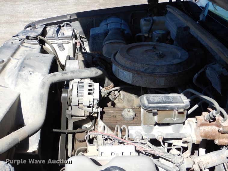 image for item DH6159 1993 Chevrolet Suburban K2500 SUV