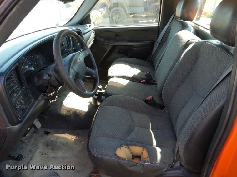 image for item DH6160 2003 Chevrolet Silverado 1500 pickup truck