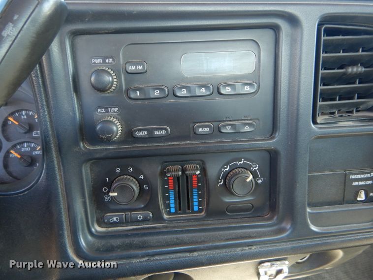 image for item DH6160 2003 Chevrolet Silverado 1500 pickup truck