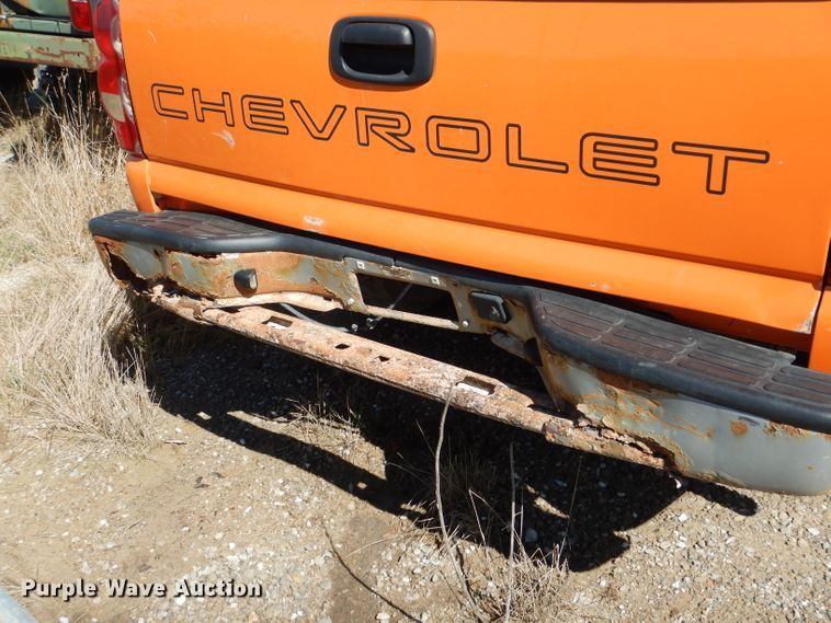 image for item DH6160 2003 Chevrolet Silverado 1500 pickup truck