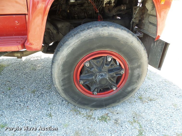 image for item DI0665 1988 Ford L8000 fire truck