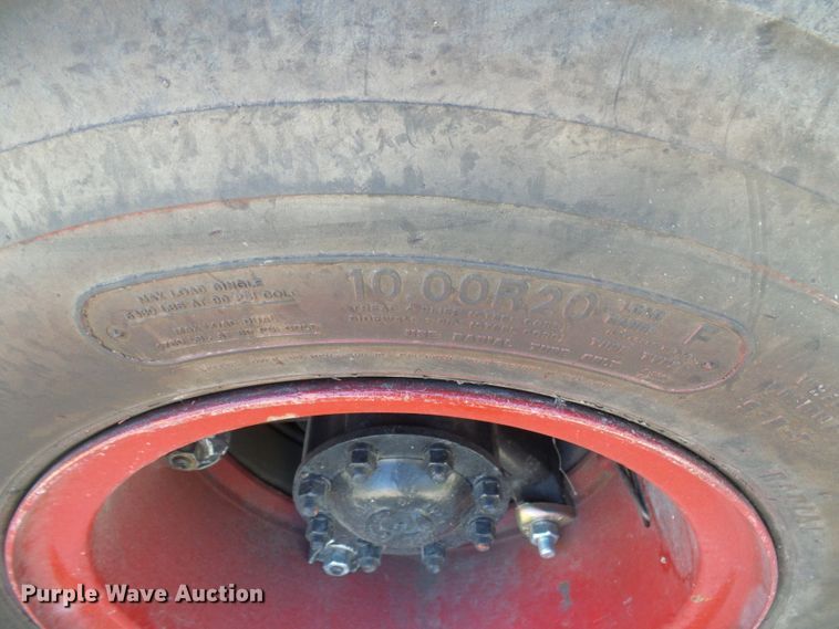 image for item DI0665 1988 Ford L8000 fire truck