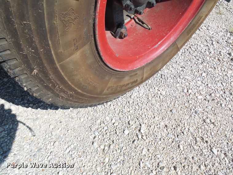 image for item DI0665 1988 Ford L8000 fire truck