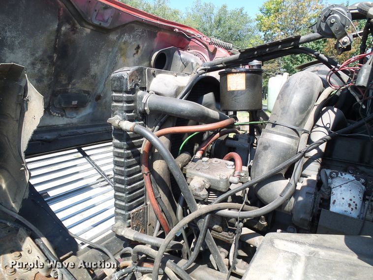 image for item DI0665 1988 Ford L8000 fire truck