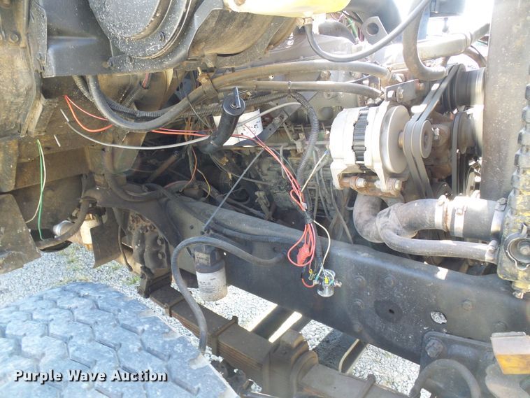 image for item DI0665 1988 Ford L8000 fire truck