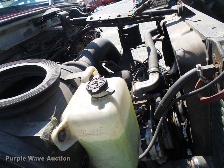 image for item DI0665 1988 Ford L8000 fire truck