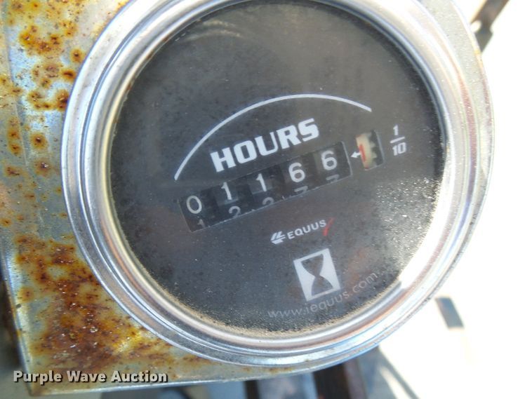 image for item DI0676 2004 New Holland TN70A tractor