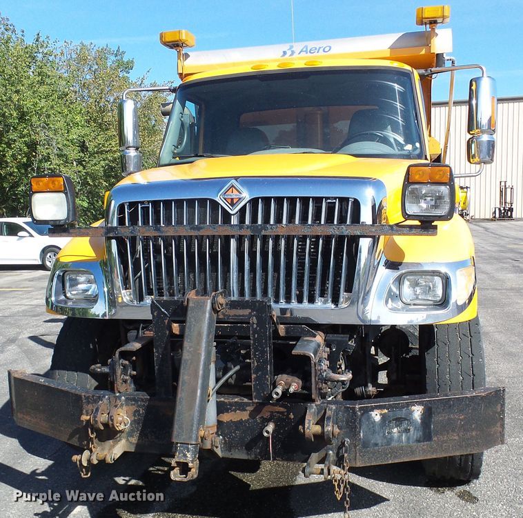 image for item DI0677 2006 International 7400 dump truck