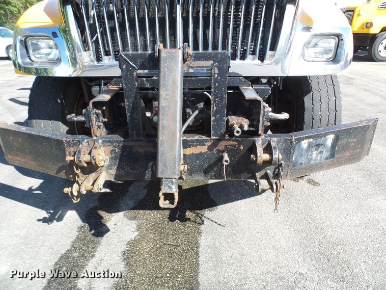 image for item DI0677 2006 International 7400 dump truck