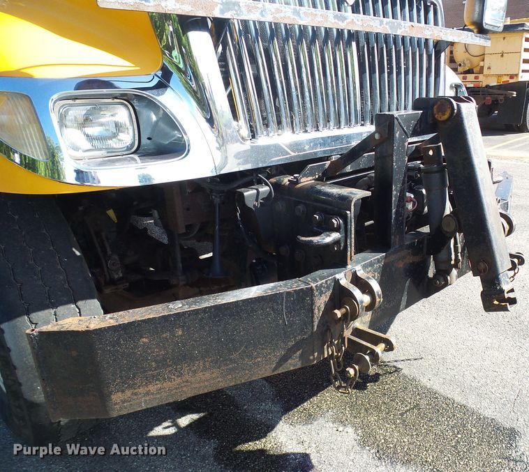 image for item DI0677 2006 International 7400 dump truck