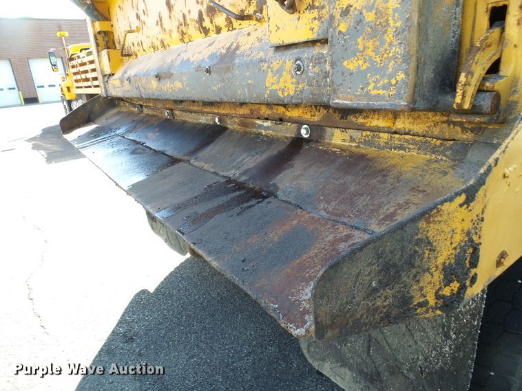 image for item DI0677 2006 International 7400 dump truck