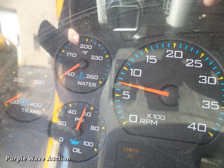 image for item DI0677 2006 International 7400 dump truck