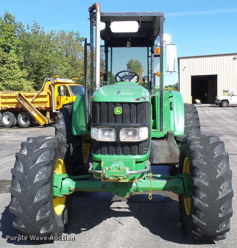 image for item DI0678 2002 John Deere 6420 MFWD tractor