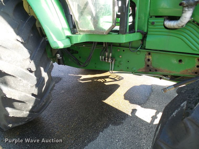 image for item DI0678 2002 John Deere 6420 MFWD tractor