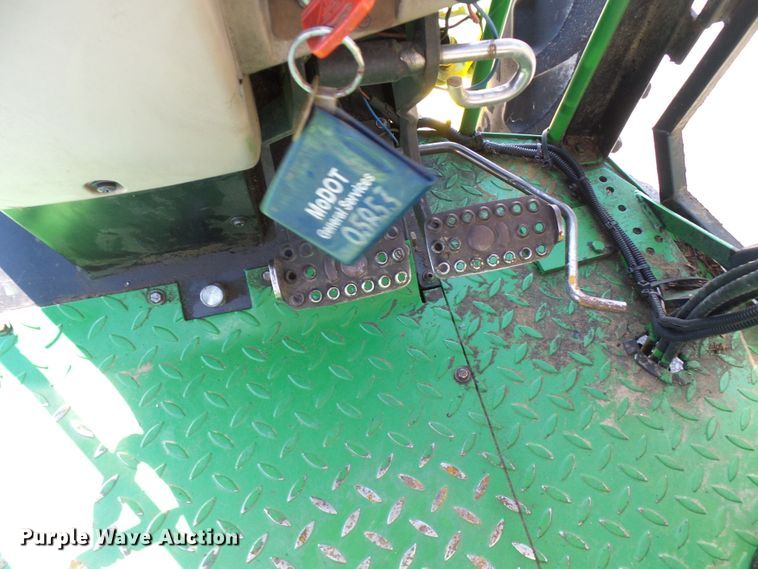 image for item DI0678 2002 John Deere 6420 MFWD tractor