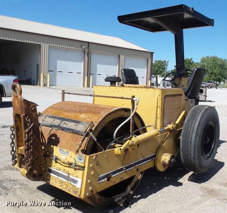 image for item DI0679 Ferguson 46A double drum vibratory roller