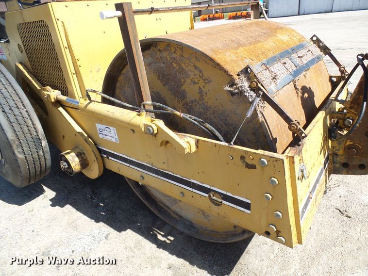 image for item DI0679 Ferguson 46A double drum vibratory roller