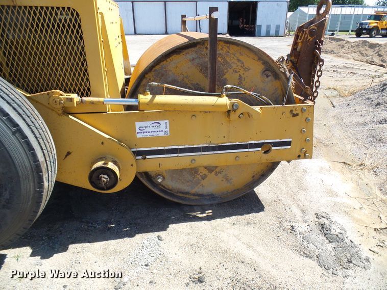 image for item DI0679 Ferguson 46A double drum vibratory roller