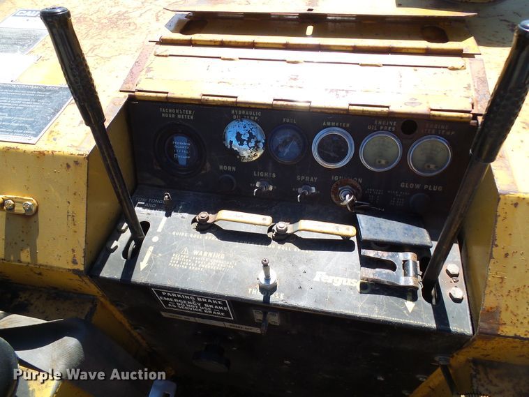 image for item DI0679 Ferguson 46A double drum vibratory roller