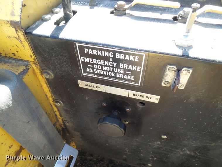 image for item DI0679 Ferguson 46A double drum vibratory roller