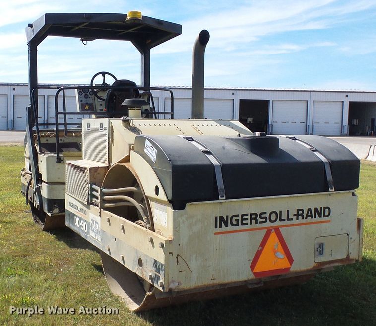image for item DI0680 Ingersoll Rand DD90 double drum vibratory roller