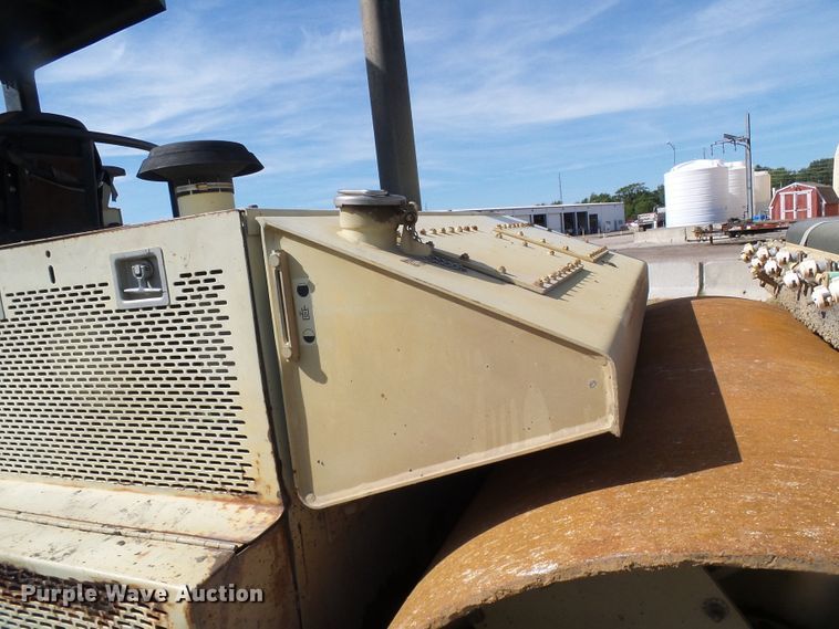 image for item DI0680 Ingersoll Rand DD90 double drum vibratory roller