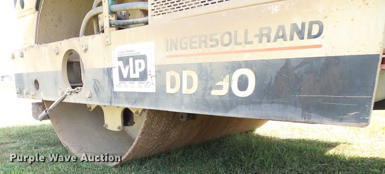 image for item DI0680 Ingersoll Rand DD90 double drum vibratory roller