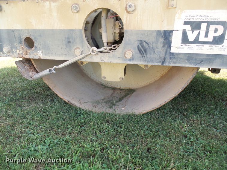 image for item DI0680 Ingersoll Rand DD90 double drum vibratory roller