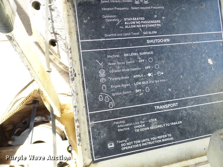 image for item DI0680 Ingersoll Rand DD90 double drum vibratory roller