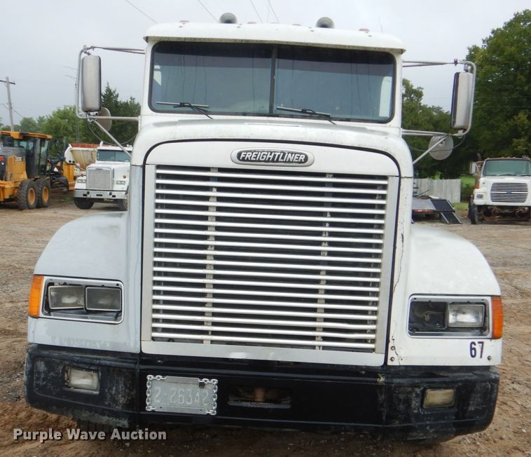 image for item DI2298 1999 Freightliner FLD semi truck