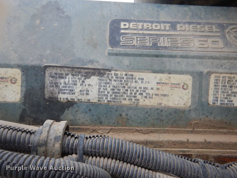 image for item DI2298 1999 Freightliner FLD semi truck