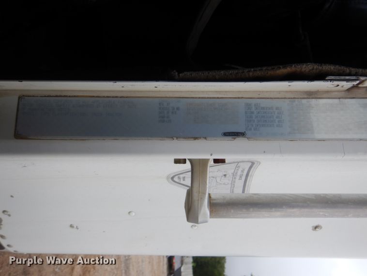 image for item DI2298 1999 Freightliner FLD semi truck