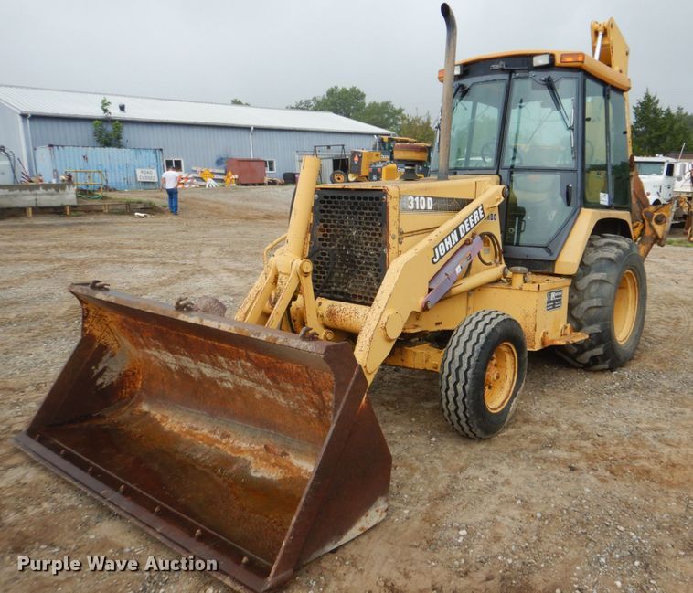 image for item DI2299 1995 John Deere 310D backhoe