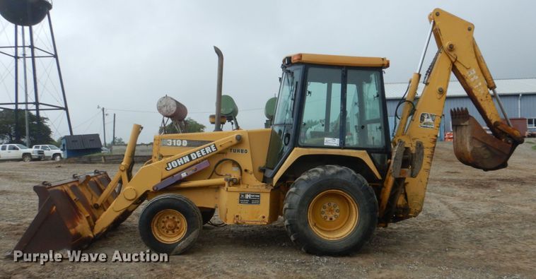 image for item DI2299 1995 John Deere 310D backhoe