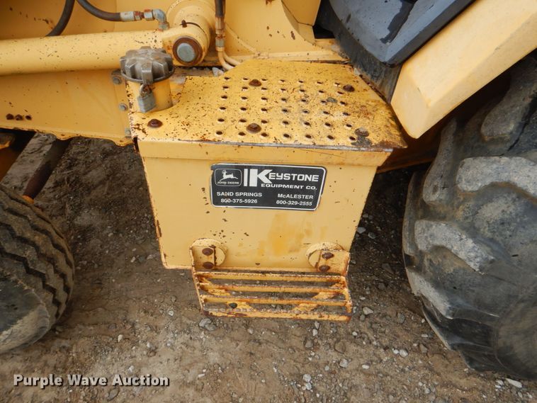 image for item DI2299 1995 John Deere 310D backhoe