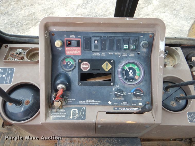 image for item DI2299 1995 John Deere 310D backhoe