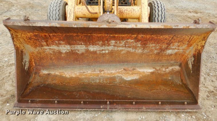 image for item DI2299 1995 John Deere 310D backhoe