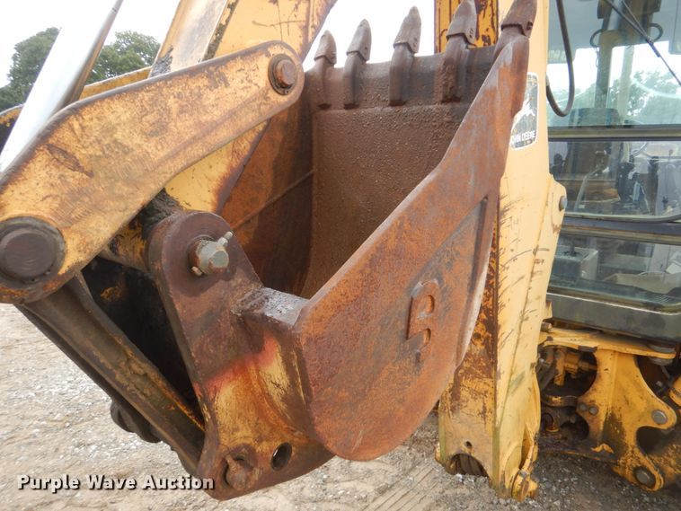 image for item DI2299 1995 John Deere 310D backhoe