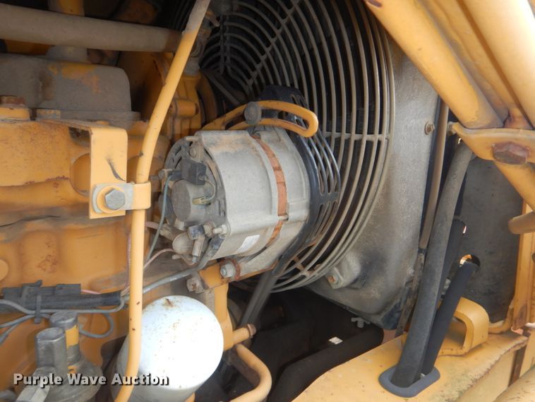 image for item DI2299 1995 John Deere 310D backhoe