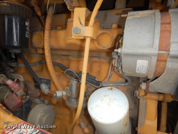 image for item DI2299 1995 John Deere 310D backhoe