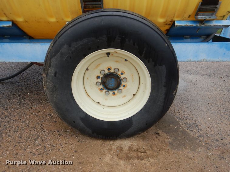 image for item DI2300 Tank trailer