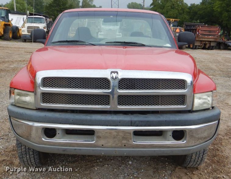 image for item DI2301 2001 Dodge Ram 1500 pickup truck