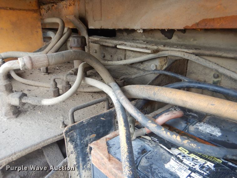 image for item DI2302 1986 International S1900 dump truck