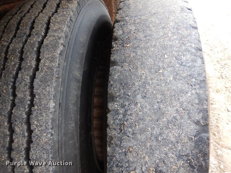 image for item DI2302 1986 International S1900 dump truck