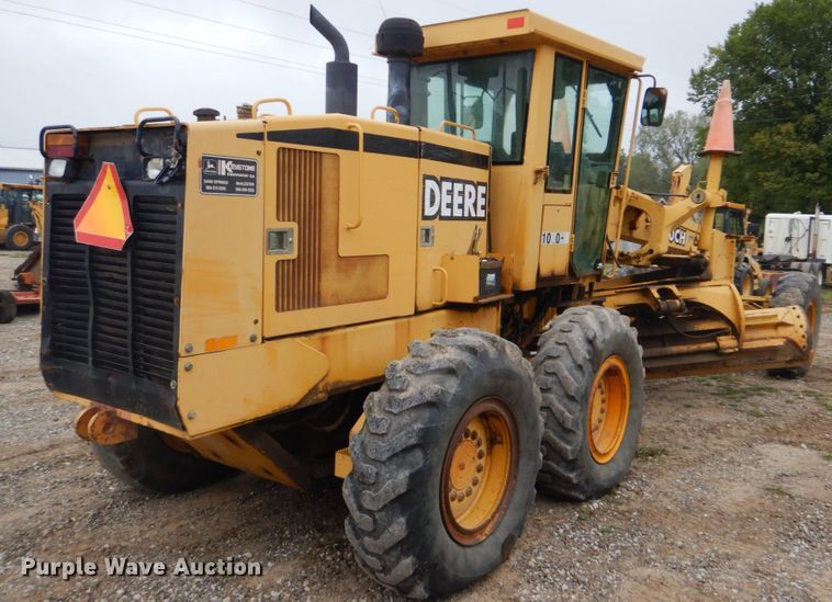 image for item DI2303 1998 John Deere 670CH motor grader