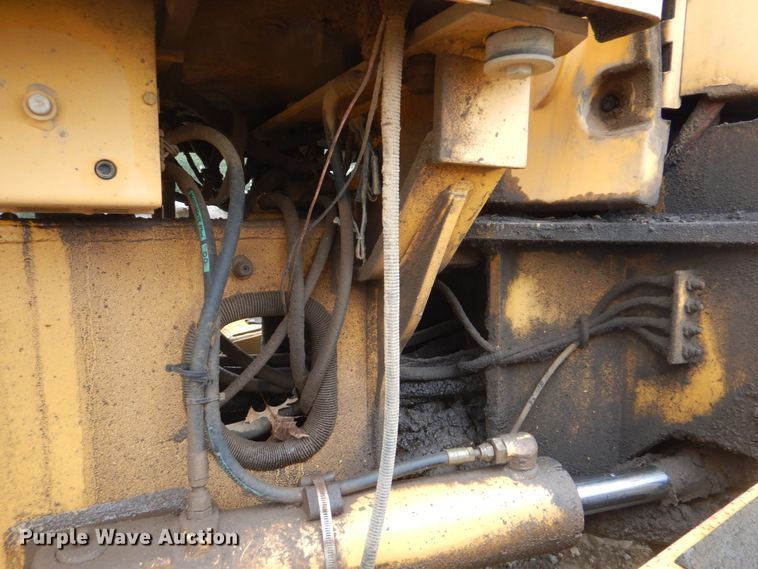 image for item DI2303 1998 John Deere 670CH motor grader